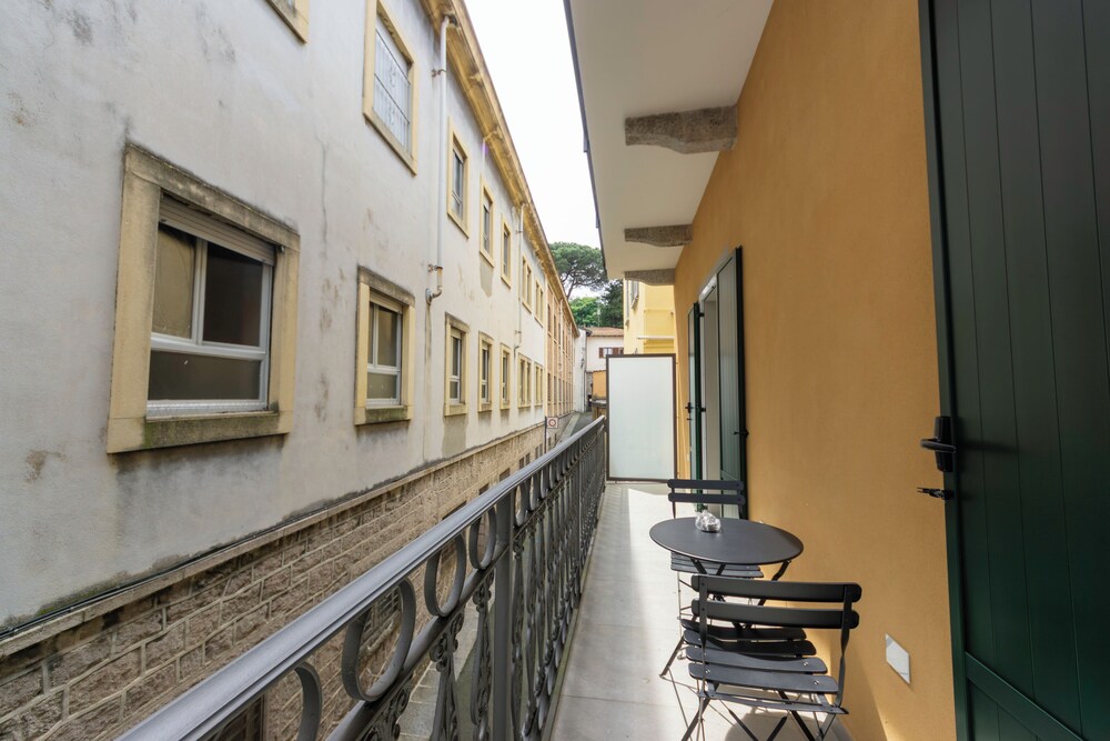 Arona Palace