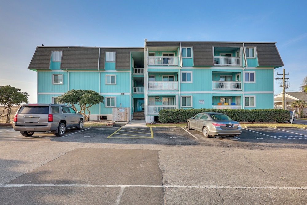 Balcony w/ Ocean Views: Carolina Beach Condo!