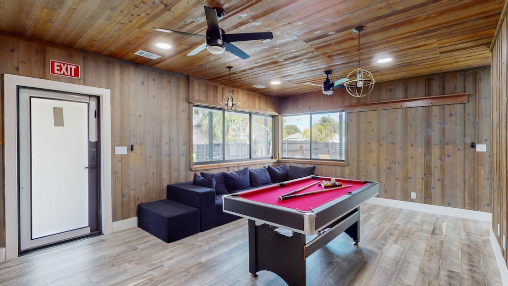 Casa Nirvana 4BR Home With Private Pool