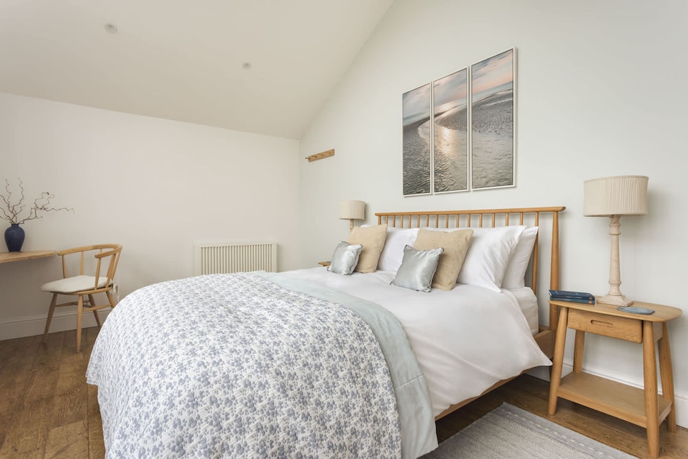 The Lookout With 1 Bedrooms and 1 Bathrooms