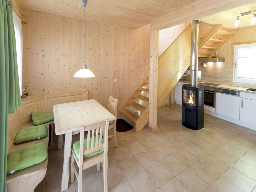 Attractive Chalet With Jacuzzi