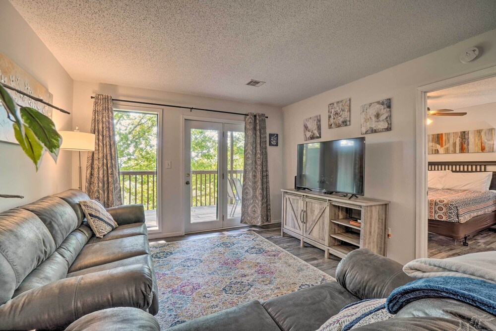 Branson Vacations - Branson West Condo - 2 Mi to Silver Dollar City - Property Image 1