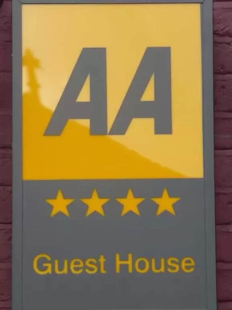 Crompton Guest House, photo 11