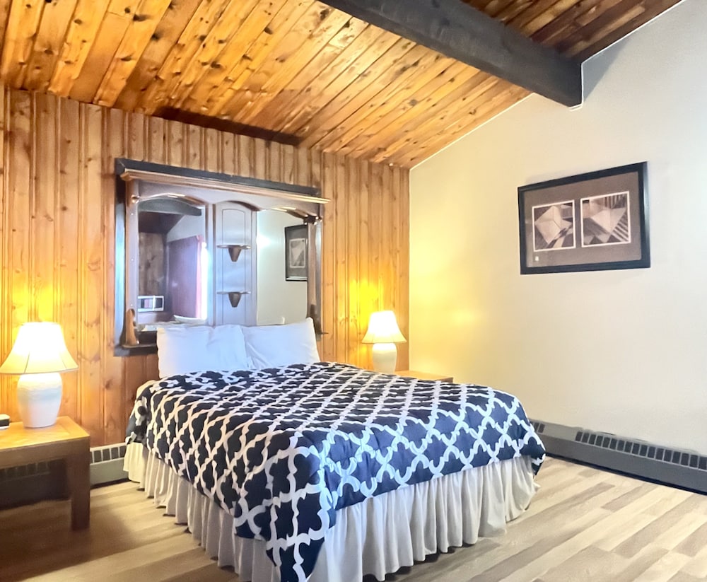 Pembina River Inn