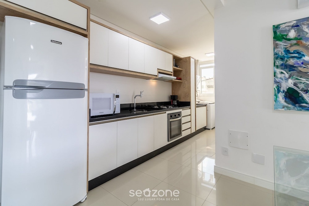 Apt w/ BBQ 1km From Jurere Beach - Les106