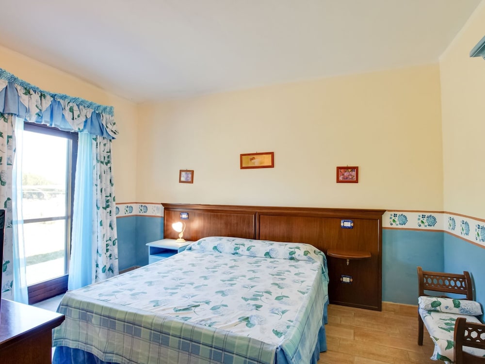 Vibrant Holiday Home in Castiglione del Lago view 2