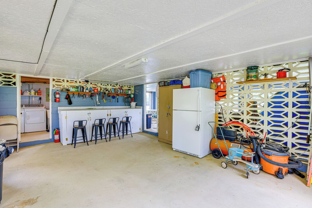 Dock + Screened Porch: Suwannee River Retreat!