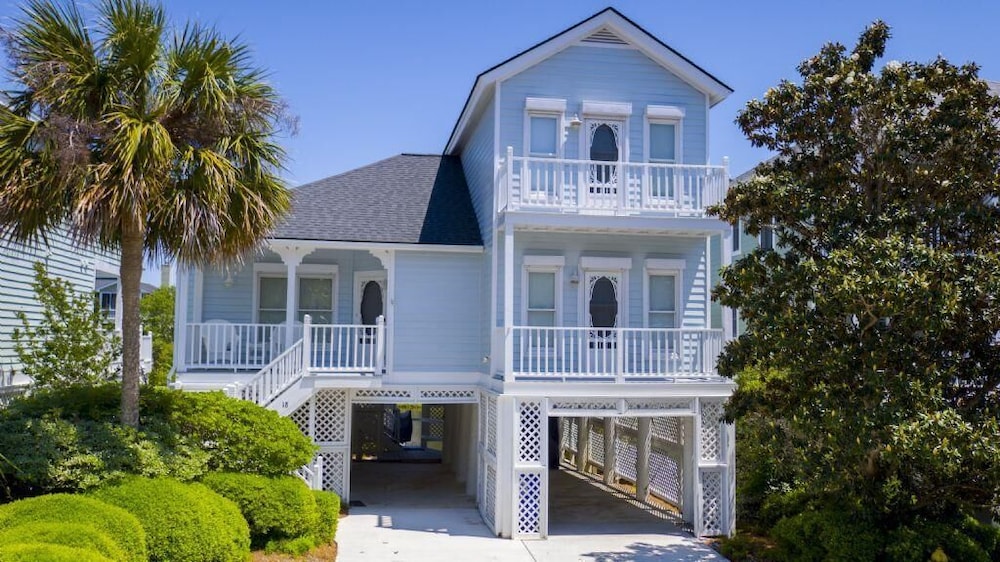 Charleston Vacations - 18 Pelican Bay - Property Image 1