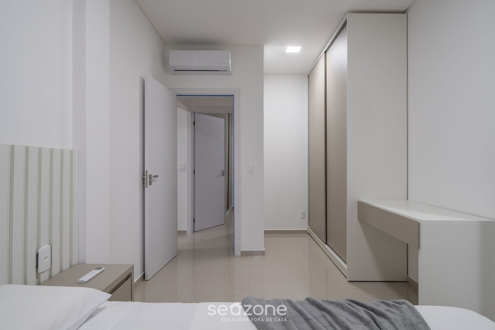 Apt w/ Balcony & Bbq, 650m to Beach Rgo0502