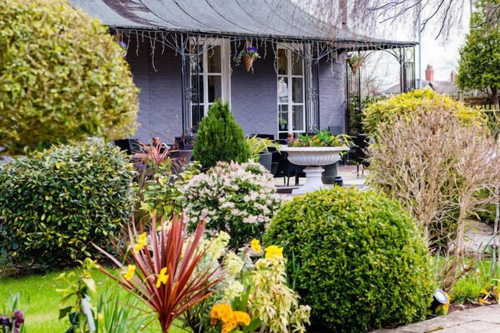 Rossett Hall Hotel