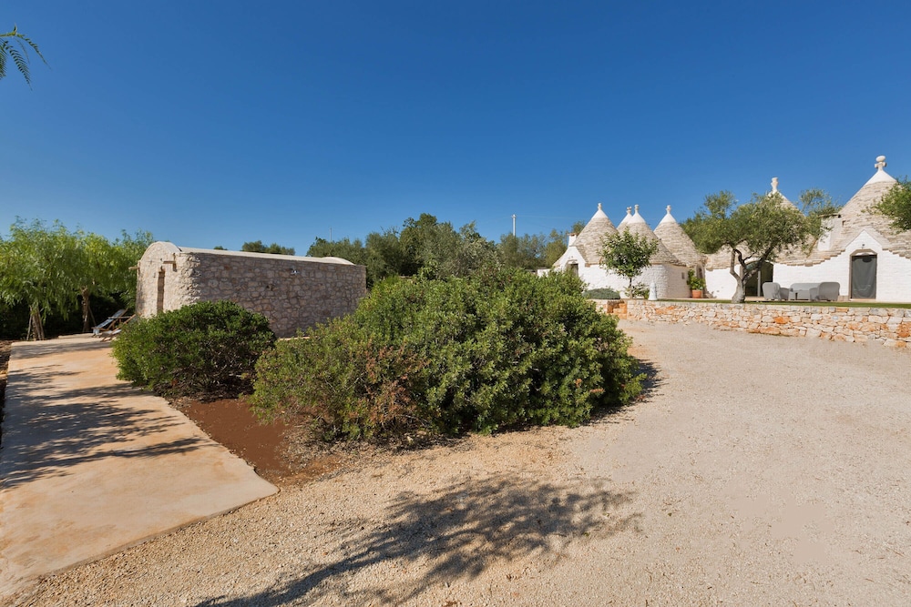 298 Trullo Luna by Perle di Puglia en Ostuni