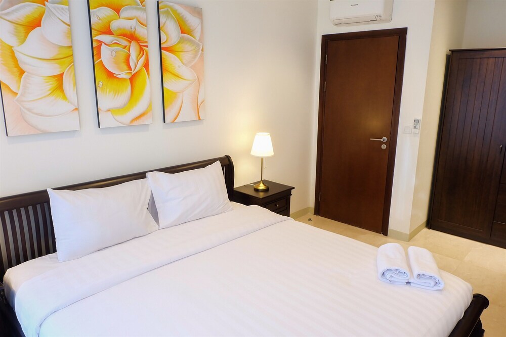 Chiang Kham Grand Villa