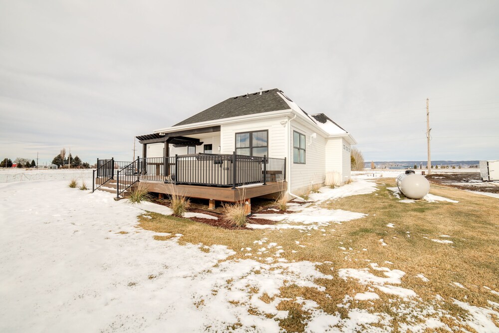 Teton Valley Getaway w/ Private Deck & Hot Tub! view 2
