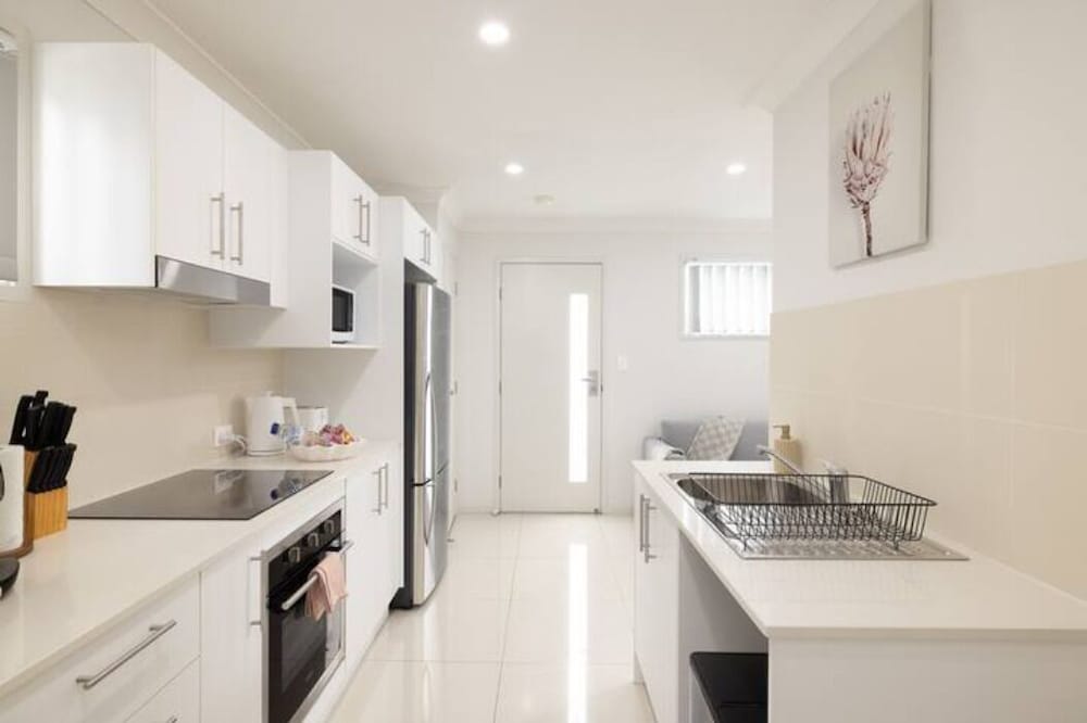 Smart Suites Self Check-in Apartments - 35A Freney