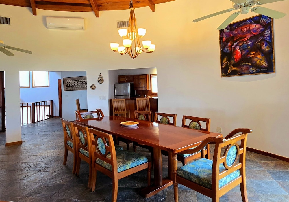 Villa Esplanade- Seascape Villas