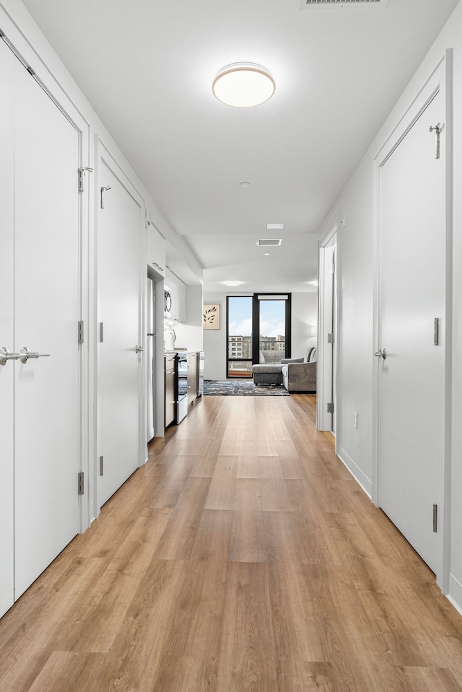 Furnished Apts near Harvard Stadium