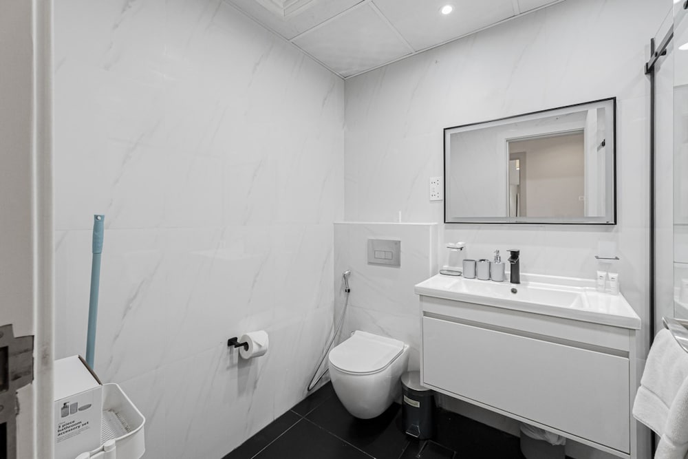 Short Stay Apartment Shams 1 Jumeirah Beach Residence 2 Bed Sleeps 6