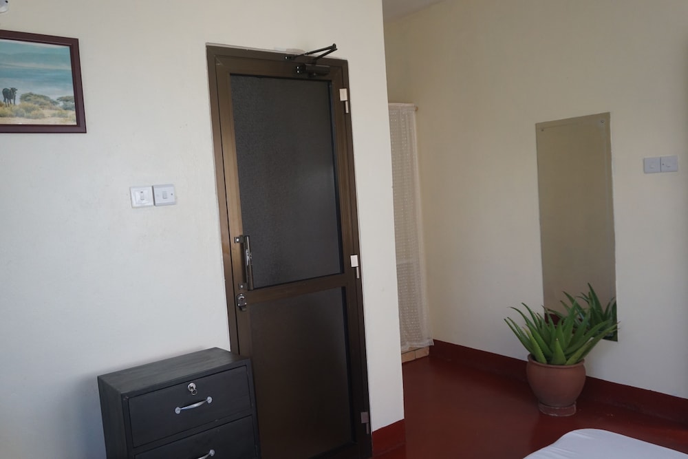 LIGHTNESS APARTMENTS TWO BEDROOMS AND 2 BATHROOMS