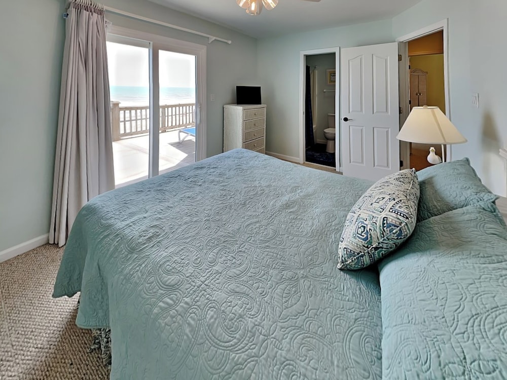 Ocean Splendor by Topsail Realty