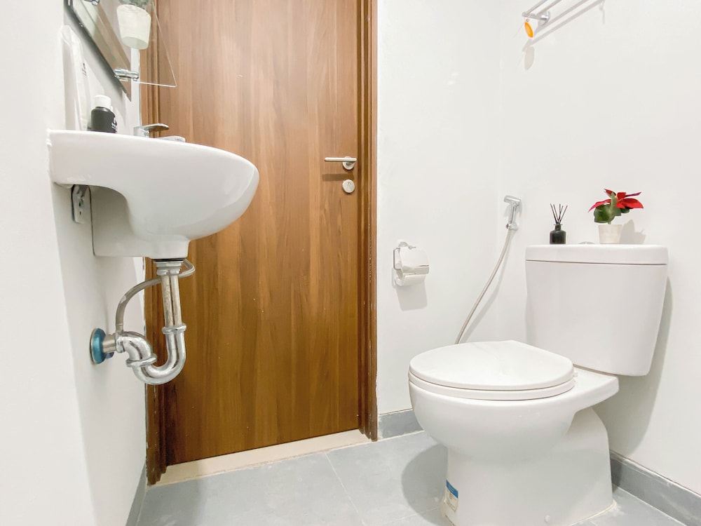 Cozy And Best Place Studio Apartment Royal Sentul Park