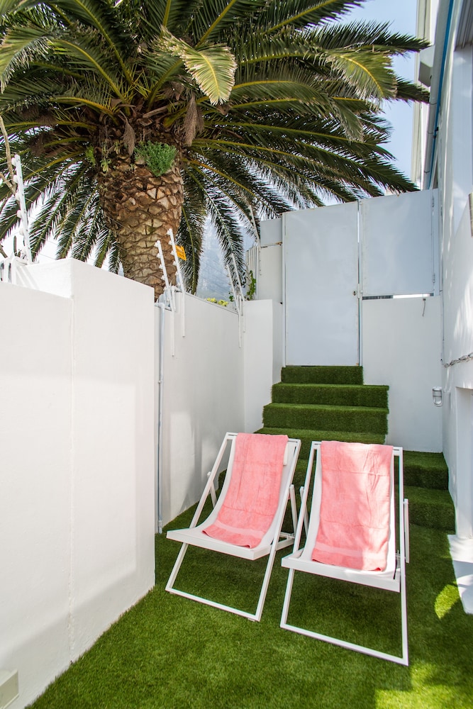Funkey Villas