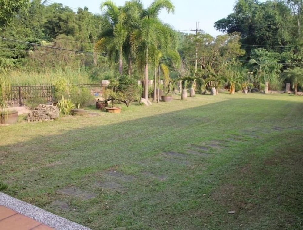 Tainan California Villa