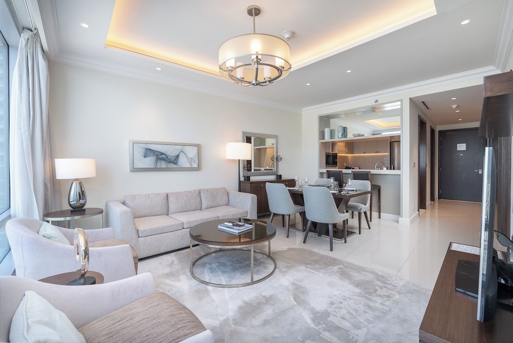 Luxury Living Spectacular Burj Views