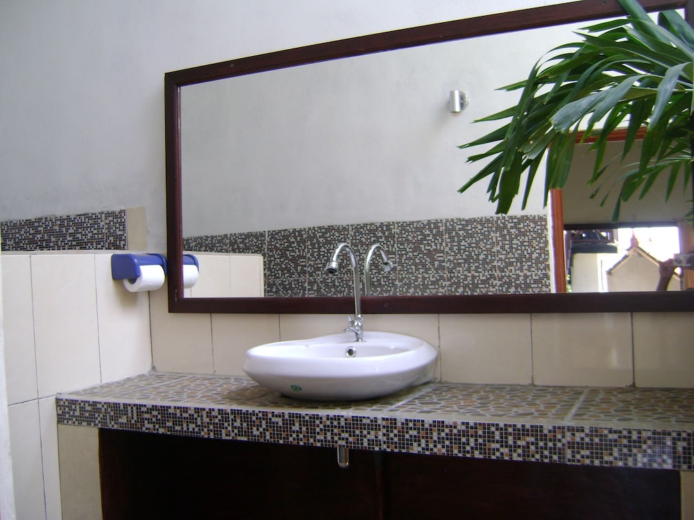 Bukit Indah Home Stay