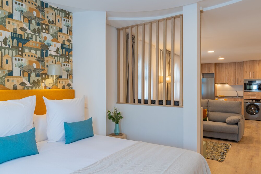 Feelathome Atarazanas Apartments 10