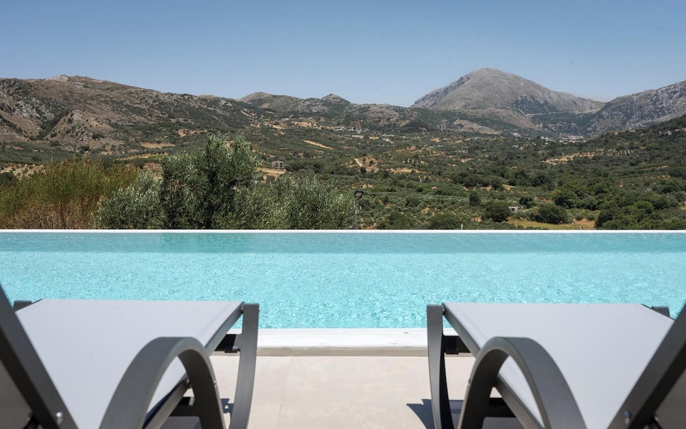 Kourtaliotis Villa Crete