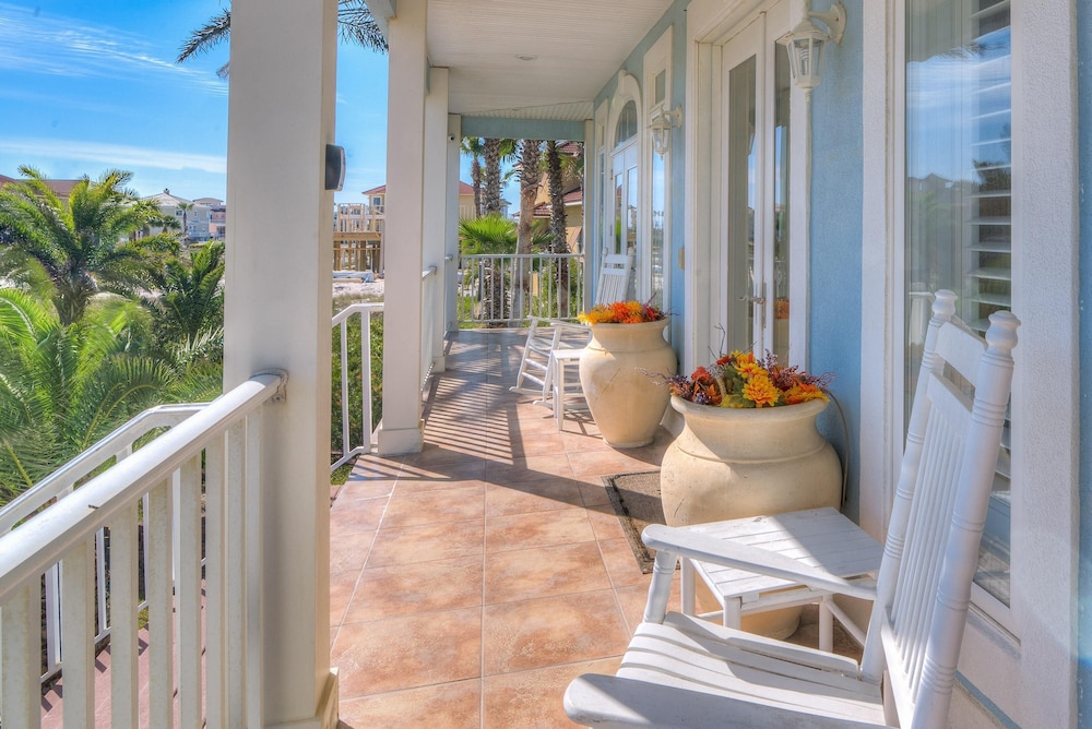Reunion Beach House
