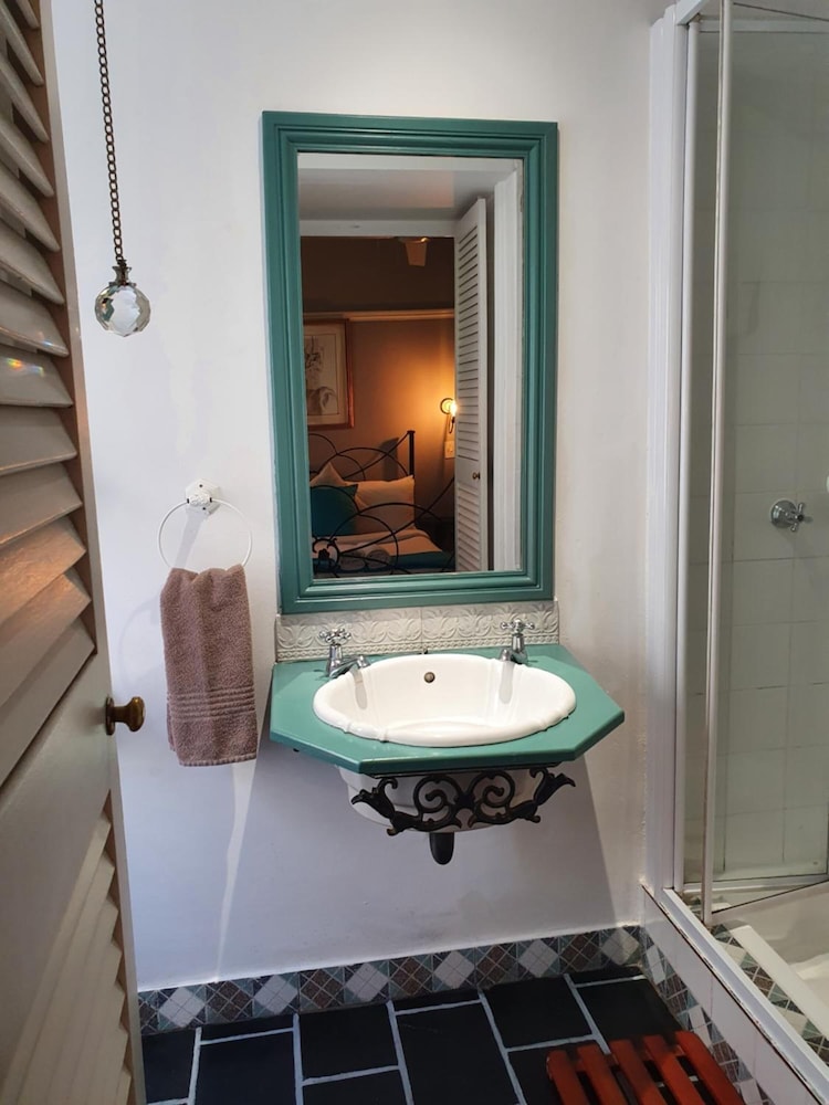 Knysna Wayside Inn