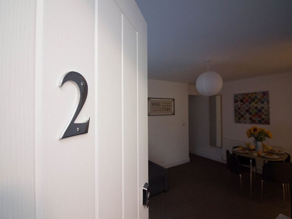 Beddoe Apartments