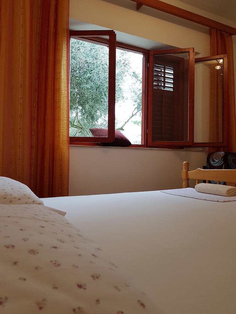 Accommodation Drasko