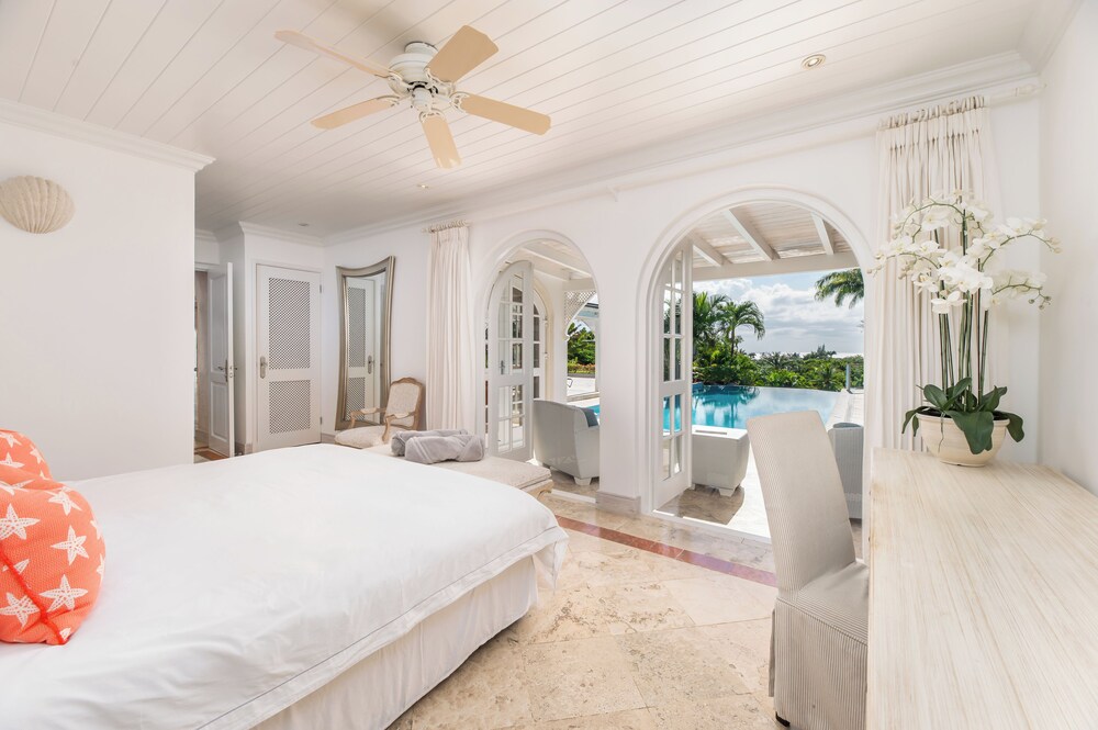 Waterfalls - 6 bed Peaceful and Secure Luxury
