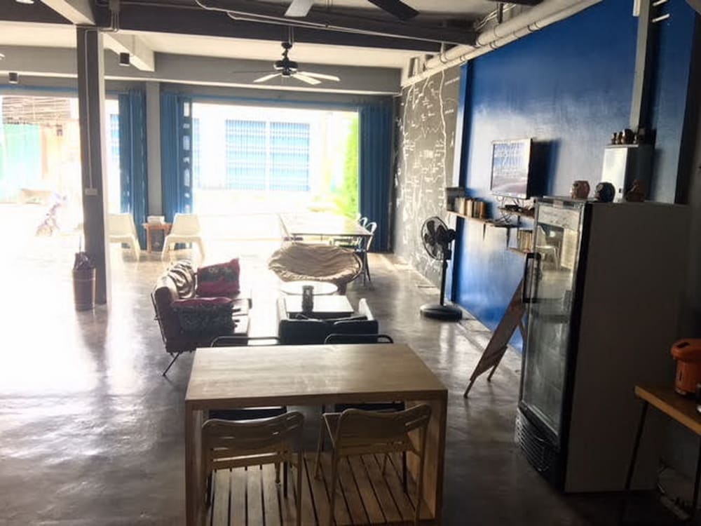 lounge