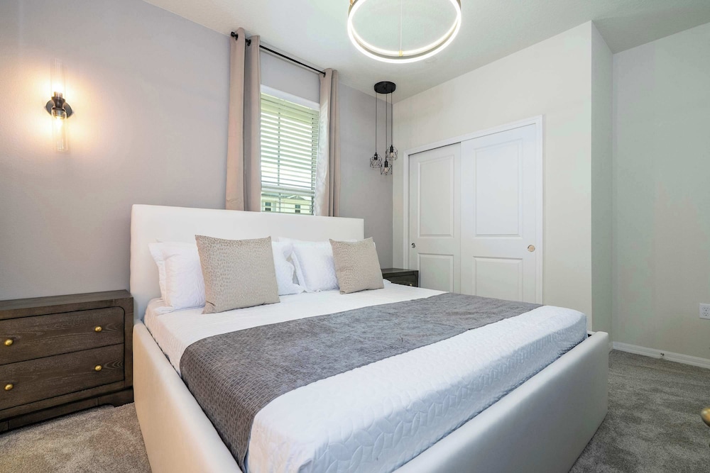 Magical 5BR w Pool Minutes From Disney 16140