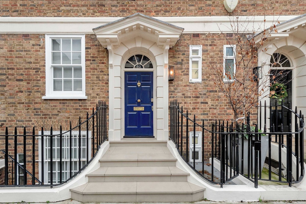 Gorgeous 3 bed House in Sloane Square With Garden