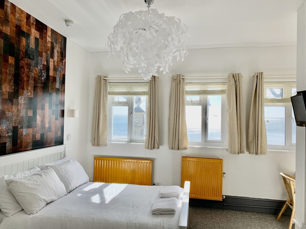 Shanklin Vacations - The Waterfront Inn - Property Image 10