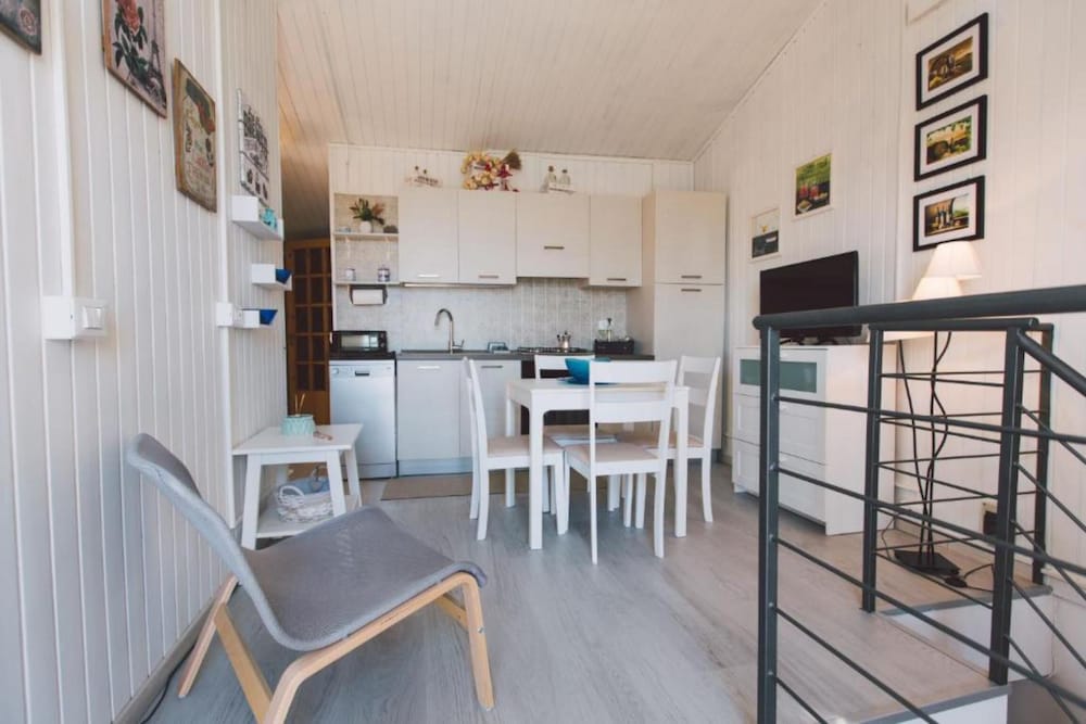 Apartment With Terrace Overlooking the sea - air Conditioned - Wi-fi view 5