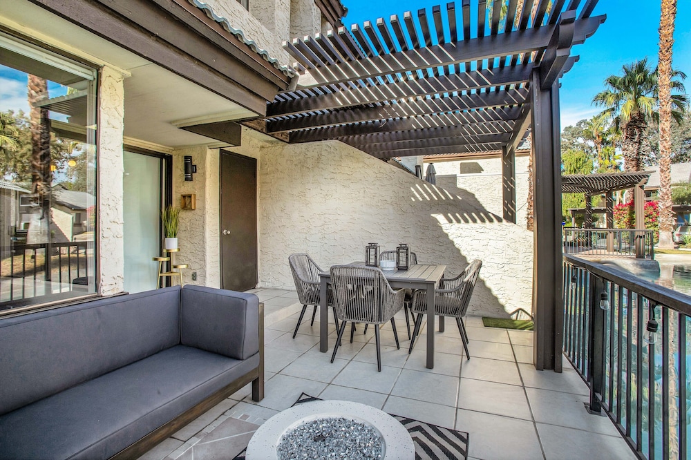 Desert Blue River Retreat