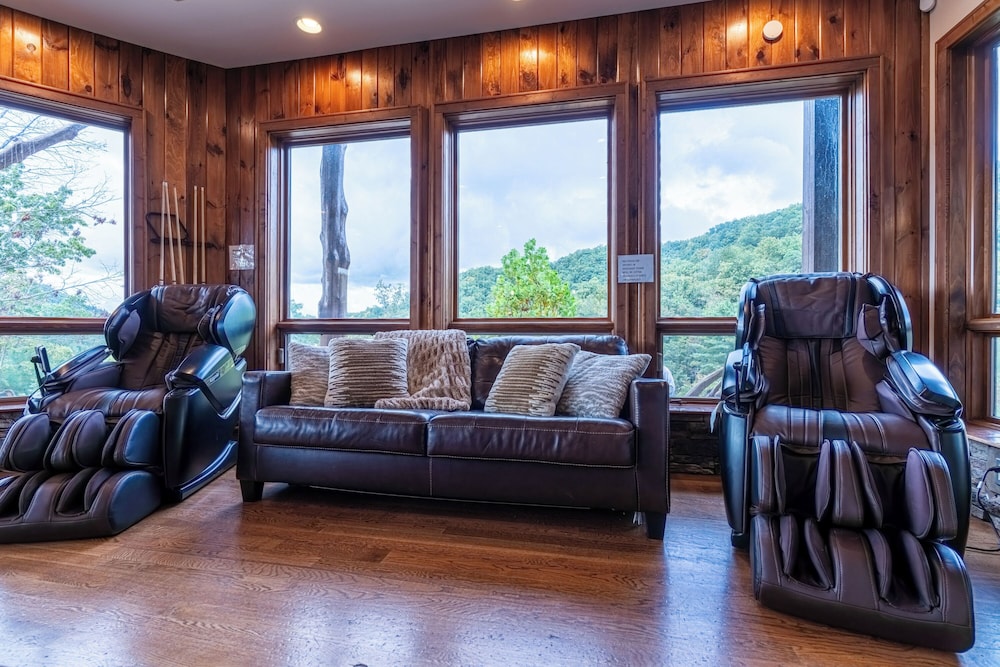 Luxury Mountain Cabin Amazing Look out Views