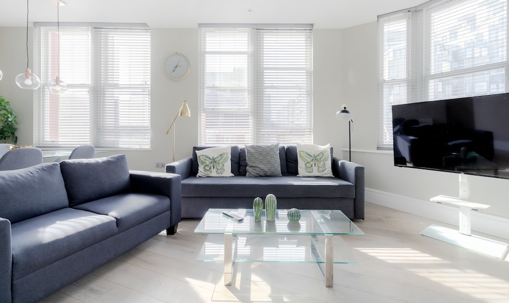 Superb Apartments opp Edgware Rd Station