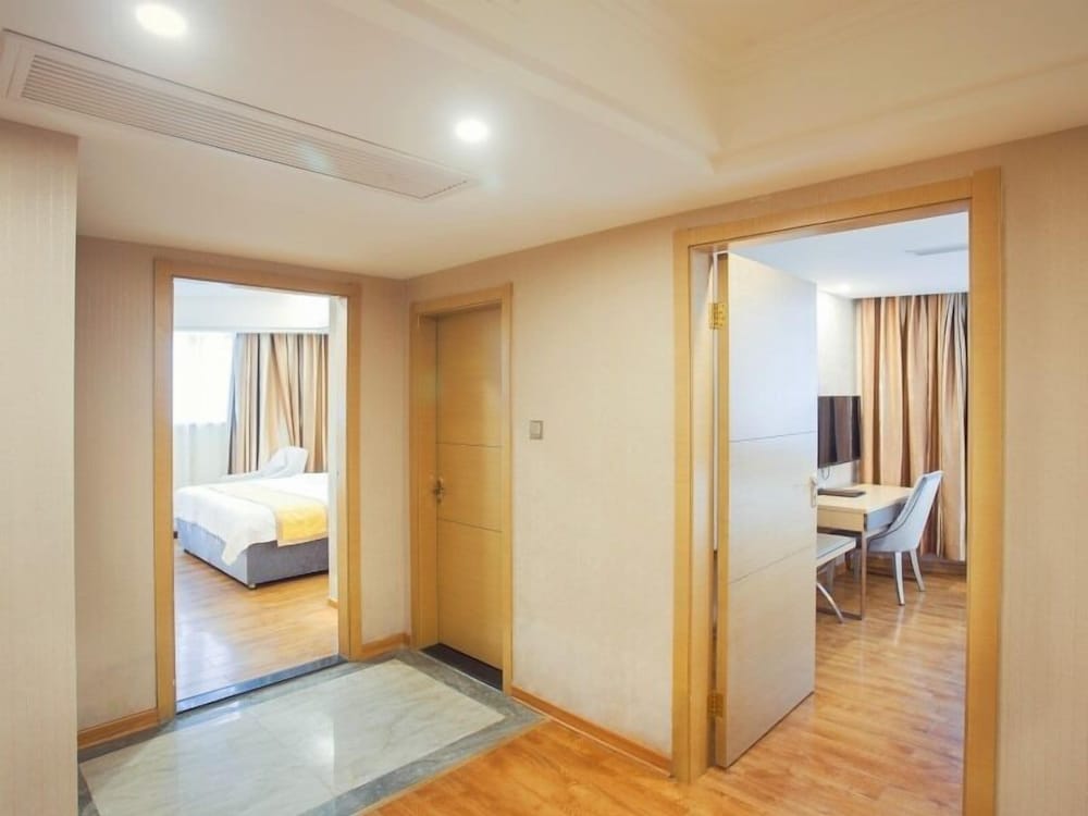 GreenTree Inn Shantou Jinping District Leshan Road Hotel