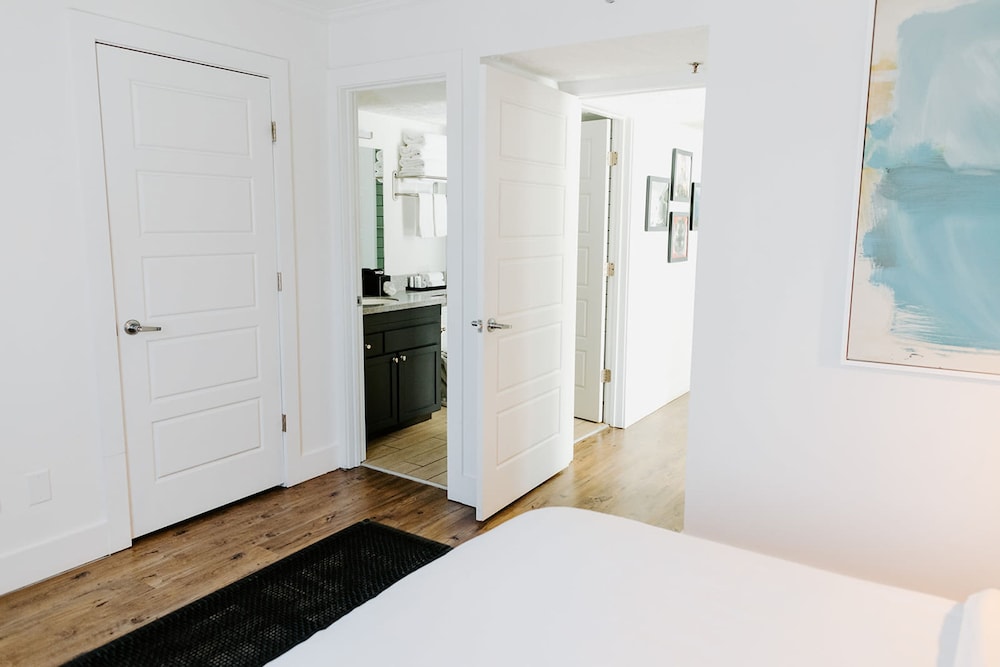 The Vinyl at Music Row - 1 Bedroom Apartment