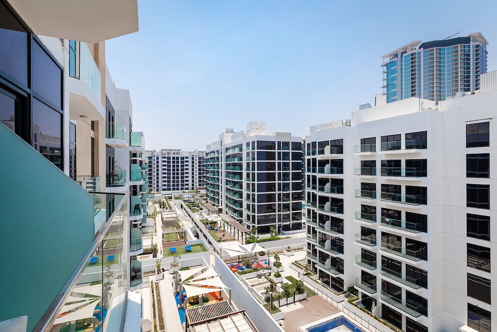 New Stylish Studio in Azizi Riviera