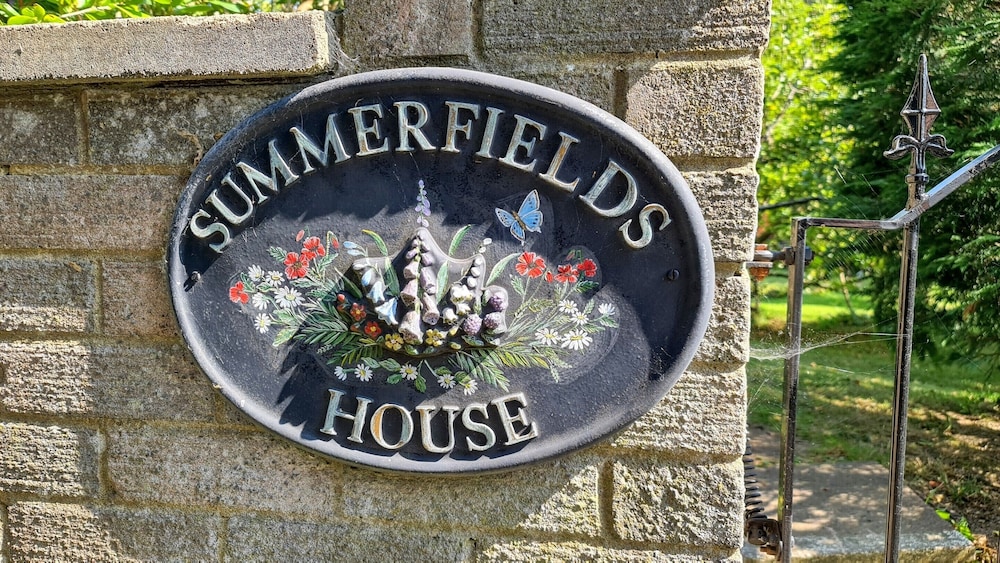 SUMMERFIELDS HOUSE