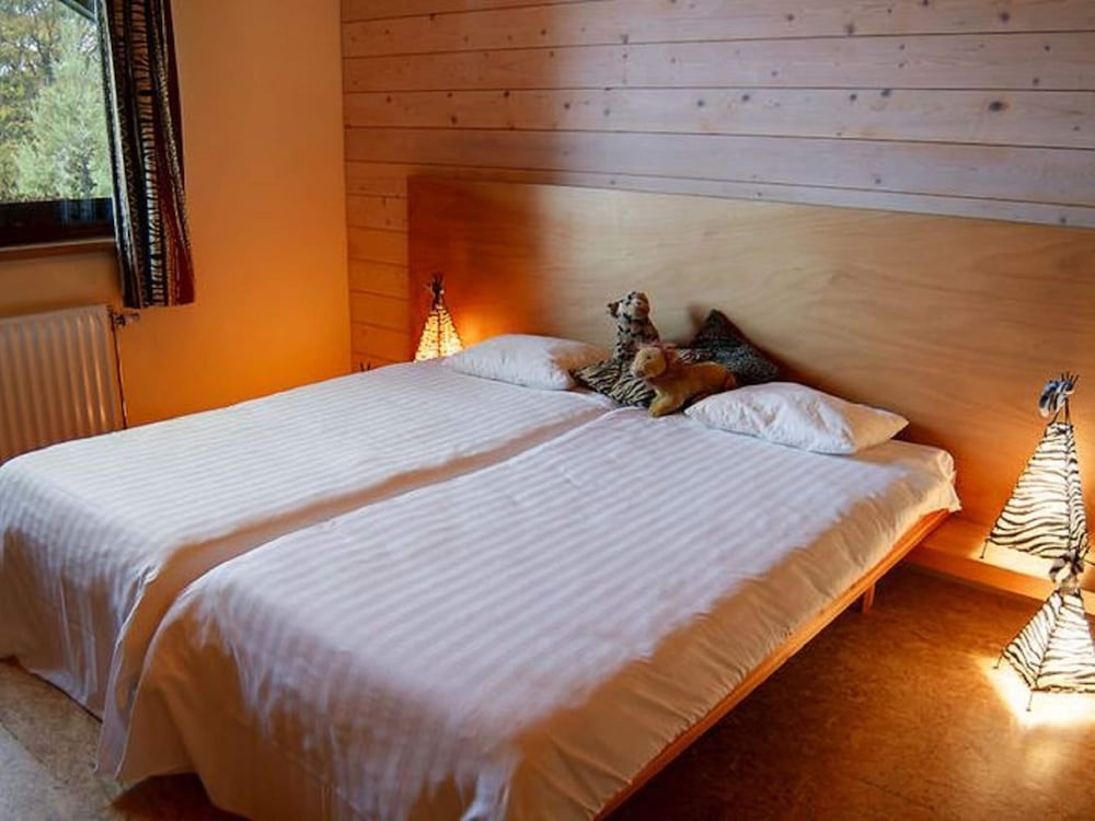 Large Home With Sauna, Ovifat view 3