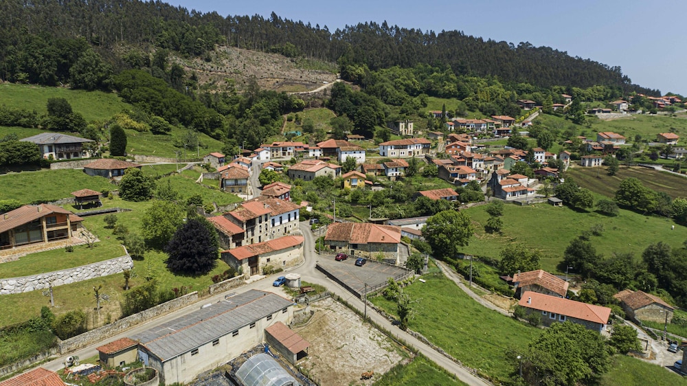 La Casona De Tresgrandas