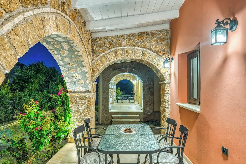 Villa Astra Ena